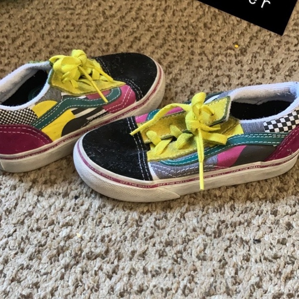 Shoe